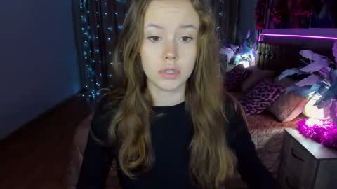 Snapshot of beatricewild chatting on December 17, 10:32 am BeatriceWild online show from December 17, 10:32 am