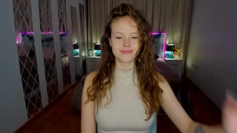 Snapshot of beatricewild chatting on December 21, 11:17 am BeatriceWild online show from December 21, 11:17 am