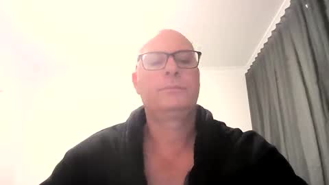 Snapshot of beatsboy87 chatting on February 14, 2:33 pm beatsboy87 online show from February 14, 2:33 pm