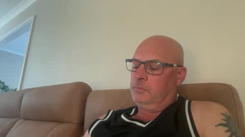 Snapshot of beatsboy87 chatting on February 5, 7:57 am beatsboy87 online show from February 5, 7:57 am