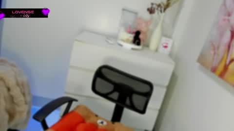 Aleah Mendez online show from April 26, 10:24 am