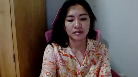Snapshot of beautiful_sm1le chatting on March 18, 5:10 am Smiley online show from March 18, 5:10 am