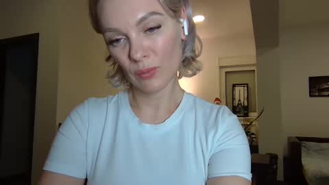 Beautifulkollette online show from December 28, 11:48 pm