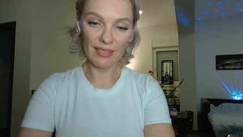 Beautifulkollette online show from December 29, 9:30 pm