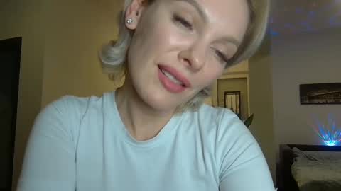 Beautifulkollette online show from January 3, 11:01 pm