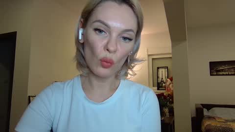 Beautifulkollette online show from January 26, 6:37 pm