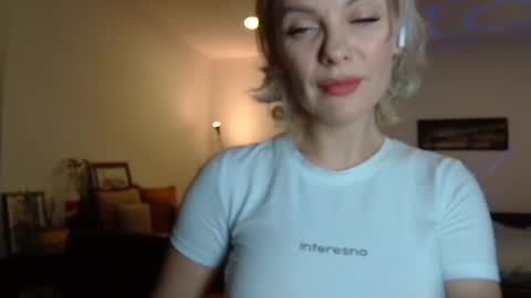 Beautifulkollette online show from January 28, 7:32 pm