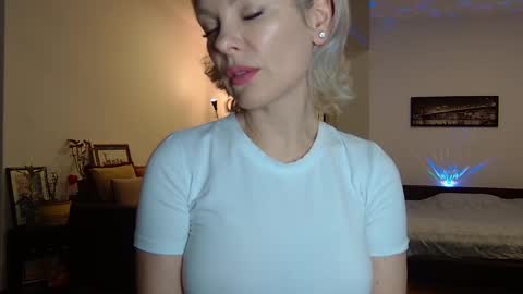 Beautifulkollette online show from January 31, 1:34 pm