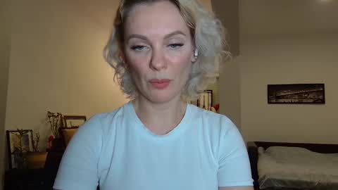 Beautifulkollette online show from February 5, 9:29 pm