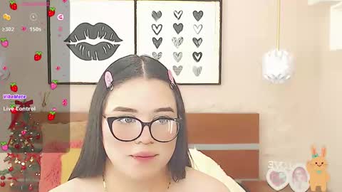 Snapshot of beautty_pink chatting on December 30, 7:53 pm beautty_pink online show from December 30, 7:53 pm