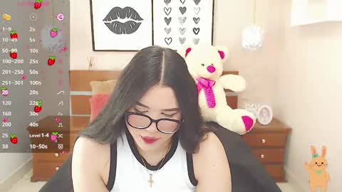 Snapshot of beautty_pink chatting on January 8, 1:52 pm beautty_pink online show from January 8, 1:52 pm