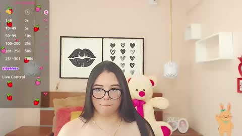 Snapshot of beautty_pink chatting on January 11, 9:36 pm beautty_pink online show from January 11, 9:36 pm