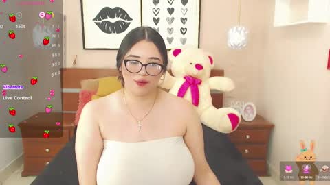 Snapshot of beautty_pink chatting on January 22, 8:06 pm beautty_pink online show from January 22, 8:06 pm