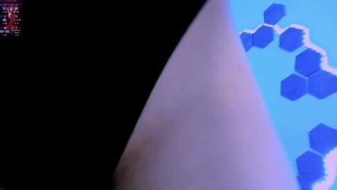 Snapshot of beauty_ginger chatting on March 10, 8:14 pm beauty_ginger online show from March 10, 8:14 pm