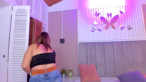 Chantall online show from February 13, 2:45 am