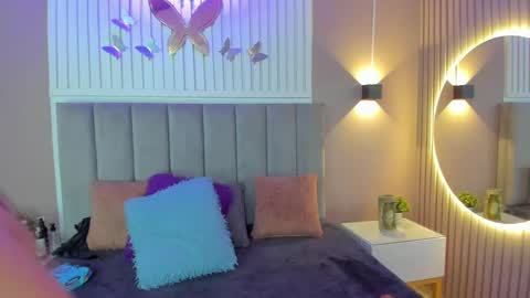 Chantall online show from March 2, 4:32 pm