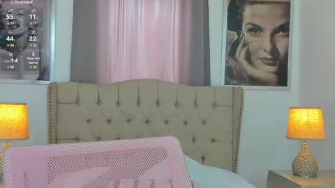 Ariana Reyes online show from May 7, 1:27 pm