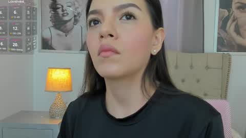 Ariana Reyes online show from May 22, 12:22 pm