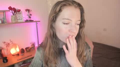 Snapshot of beautyeliise chatting on January 6, 8:18 am Eliise online show from January 6, 8:18 am