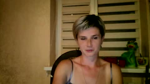 Snapshot of beautyksenia chatting on September 9, 6:51 pm BeautyKsenia online show from September 9, 6:51 pm