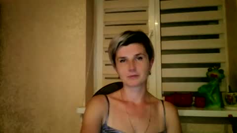 Snapshot of beautyksenia chatting on September 19, 7:03 pm BeautyKsenia online show from September 19, 7:03 pm