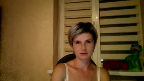 Snapshot of beautyksenia chatting on September 24, 6:44 pm BeautyKsenia online show from September 24, 6:44 pm