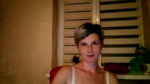 Snapshot of beautyksenia chatting on October 14, 7:03 pm BeautyKsenia online show from October 14, 7:03 pm