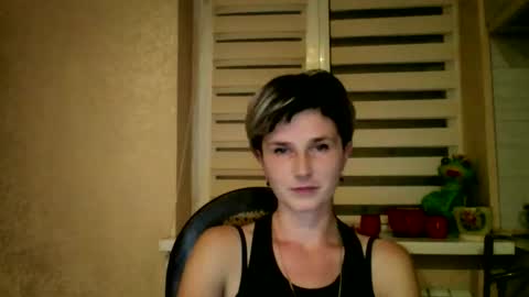 Snapshot of beautyksenia chatting on December 3, 7:23 pm BeautyKsenia online show from December 3, 7:23 pm