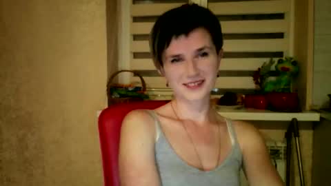 Snapshot of beautyksenia chatting on February 6, 8:01 pm BeautyKsenia online show from February 6, 8:01 pm