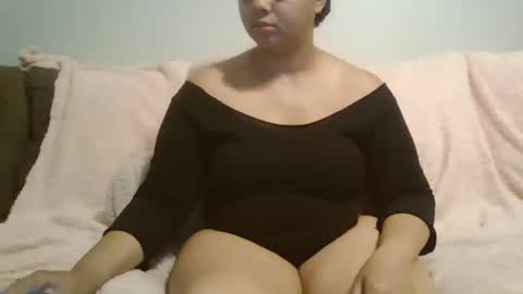 Snapshot of beautyloves chatting on October 12, 7:02 pm Beauty online show from October 12, 7:02 pm