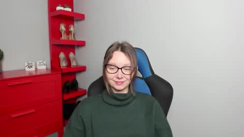 Snapshot of beautyzoexx chatting on November 12, 6:36 am Zoe online show from November 12, 6:36 am