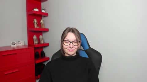 Snapshot of beautyzoexx chatting on December 2, 8:08 am Zoe online show from December 2, 8:08 am