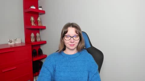 Snapshot of beautyzoexx chatting on December 4, 6:55 am Zoe online show from December 4, 6:55 am