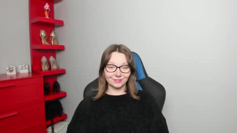 Zoe online show from May 7, 5:35 am