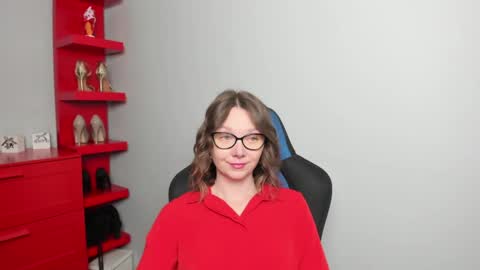 Zoe online show from May 18, 5:35 am