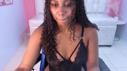 Snapshot of beba_tentacion_s chatting on February 16, 11:23 pm Beba online show from February 16, 11:23 pm