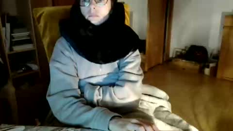 Snapshot of bebacksooon chatting on December 20, 7:32 pm Raluca online show from December 20, 7:32 pm