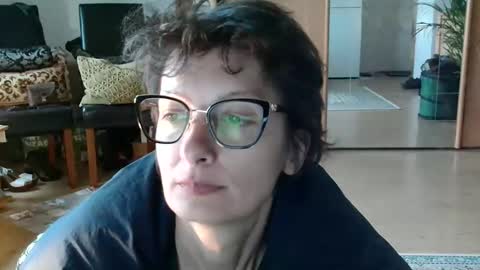 Raluca online show from May 16, 4:50 pm
