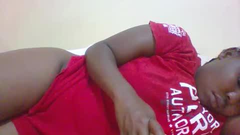 Snapshot of bebswee21 chatting on January 14, 5:02 am bebswee21 online show from January 14, 5:02 am