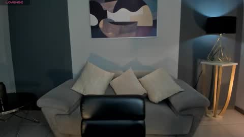 Am Becca online show from February 10, 12:09 pm