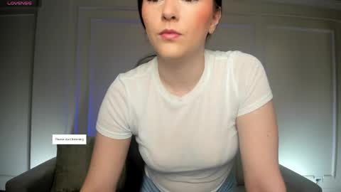 Snapshot of beccabaxter chatting on May 12, 12:02 pm Am Becca online show from May 12, 12:02 pm