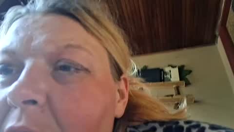 Snapshot of beccadream420 chatting on August 1, 8:52 pm beccadream420 online show from August 1, 8:52 pm
