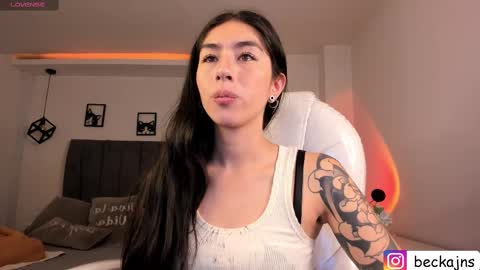 Marzhie online show from February 20, 6:13 pm