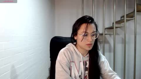 Snapshot of beckdymon chatting on March 10, 12:40 am Daniela online show from March 10, 12:40 am