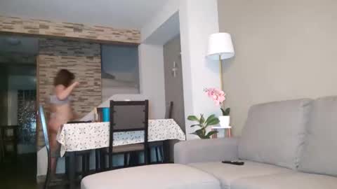 BECKY BOO  online show from April 28, 1:48 am