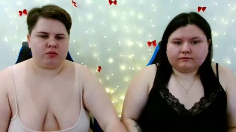 BeckyAndEllen online show from January 12, 8:52 am