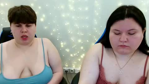 BeckyAndEllen online show from May 6, 9:58 am