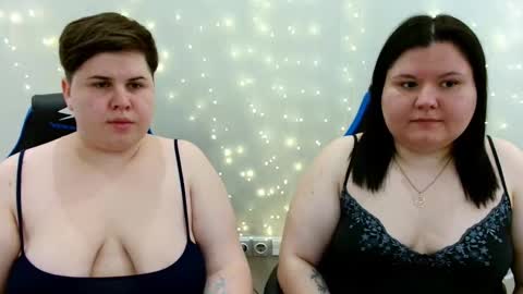 BeckyAndEllen online show from May 14, 10:22 am