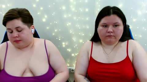 BeckyAndEllen online show from May 18, 8:14 pm