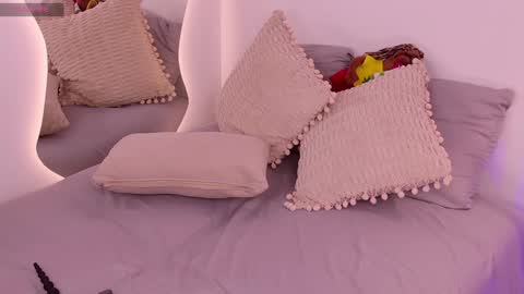 Becky James online show from January 13, 11:17 pm